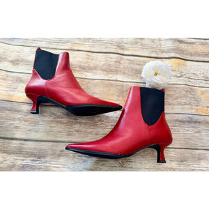 NWOT CHINESE LAUNDRY ANKLE BOOTIE-9.5